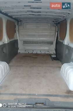 Грузовой фургон Opel Vivaro 2013 в 