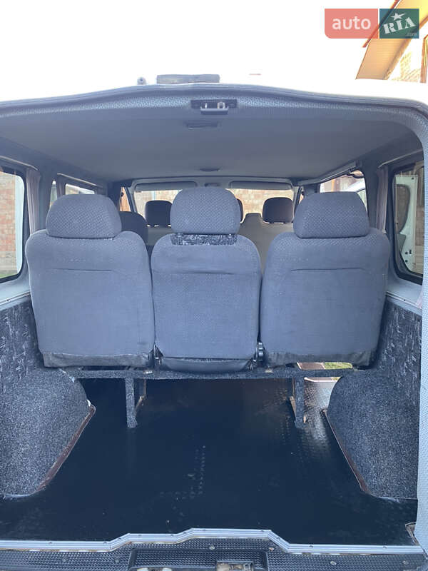 Минивэн Opel Vivaro 2006 в Черновцах