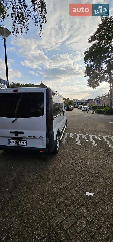 Минивэн Opel Vivaro 2005 в Виноградове
