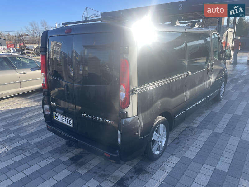 Мінівен Opel Vivaro 2008 в Львові