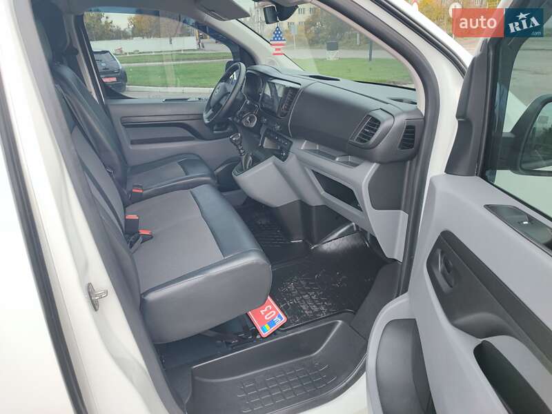 Грузовой фургон Opel Vivaro 2020 в Дубно