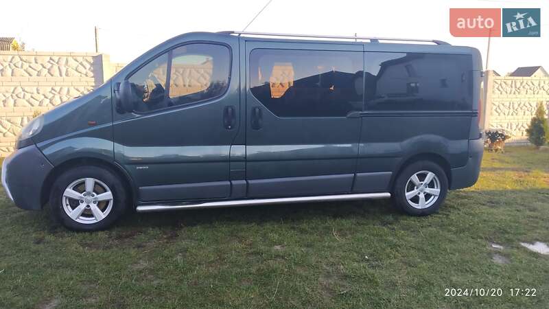 Мінівен Opel Vivaro 2005 в Луцьку