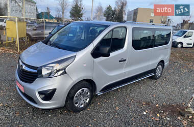 Минивэн Opel Vivaro 2017 в Черновцах