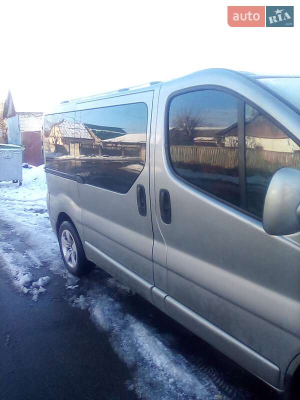 Минивэн Opel Vivaro 2010 в Фастове