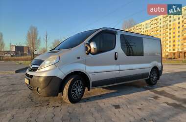 Минивэн Opel Vivaro 2011 в Киеве