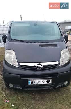 Минивэн Opel Vivaro 2011 в Владимирце