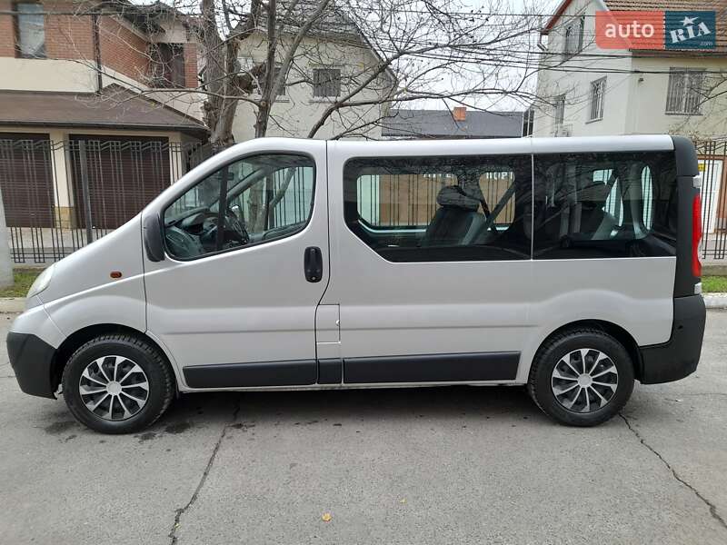Минивэн Opel Vivaro 2011 в Одессе