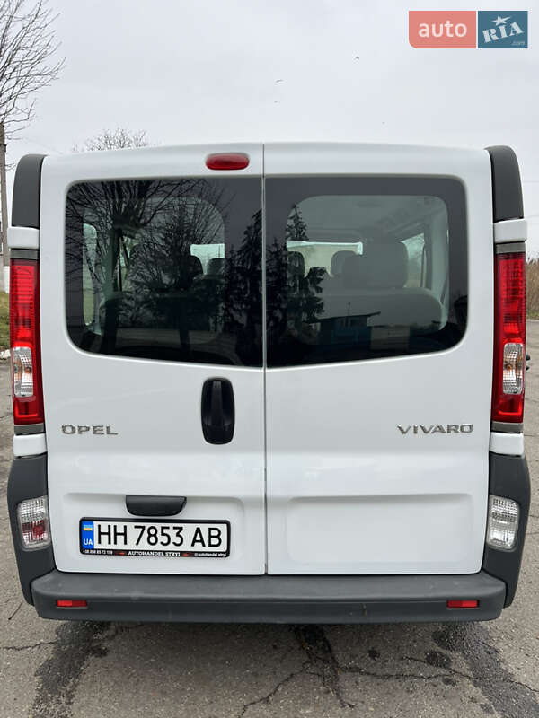Минивэн Opel Vivaro 2011 в Подольске