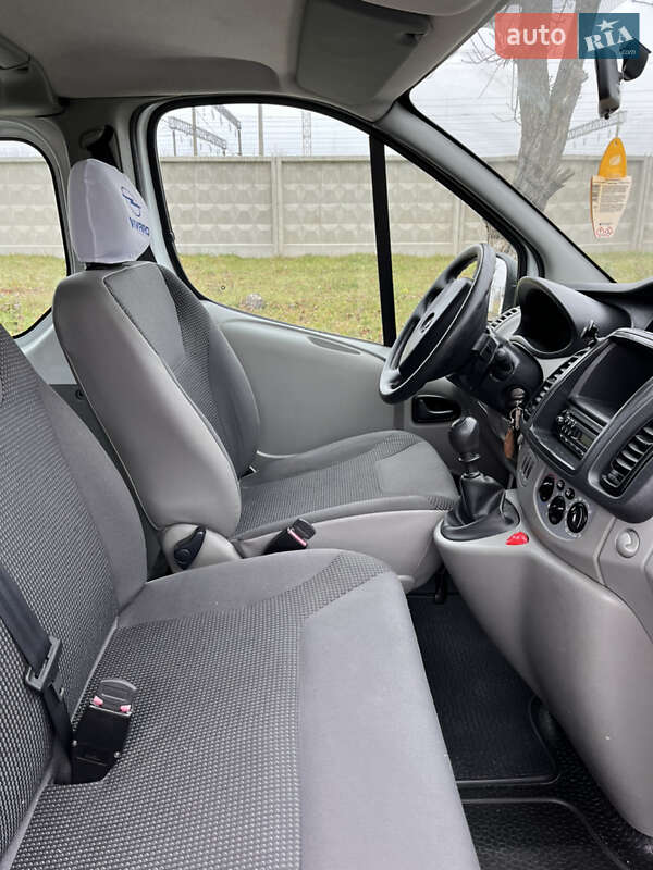 Минивэн Opel Vivaro 2011 в Подольске