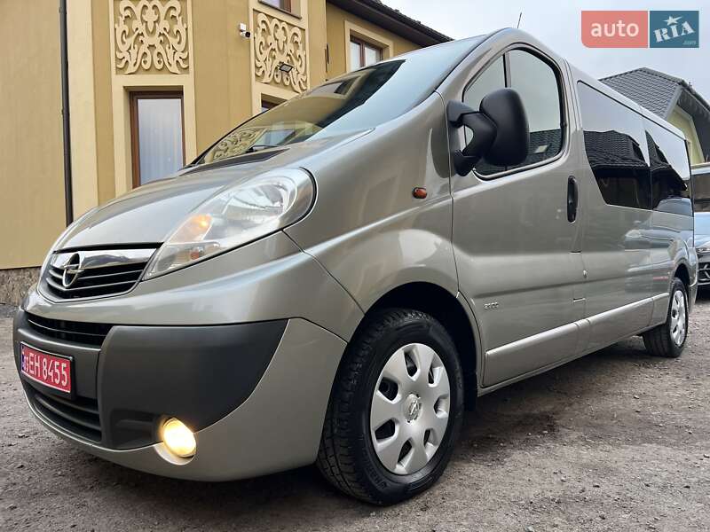 Минивэн Opel Vivaro 2012 в Львове