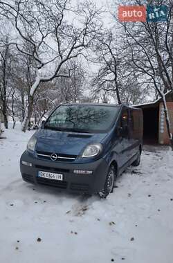 Мінівен Opel Vivaro 2005 в Мізочі