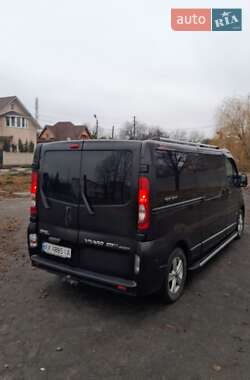 Мінівен Opel Vivaro 2012 в Зміїві