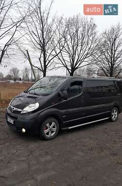 Мінівен Opel Vivaro 2012 в Зміїві