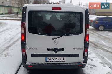 Минивэн Opel Vivaro 2015 в Житомире