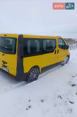 Мінівен Opel Vivaro 2004 в Хоросткові