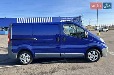 Вантажний фургон Opel Vivaro 2011 в Рівному