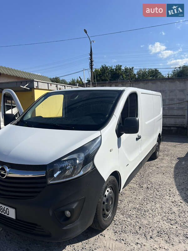 Грузовой фургон Opel Vivaro 2014 в 