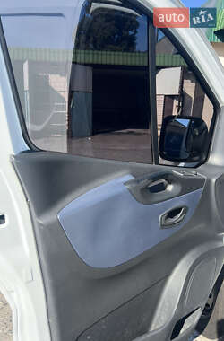 Грузовой фургон Opel Vivaro 2014 в 