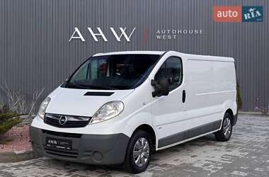 Вантажний фургон Opel Vivaro 2014 в Львові