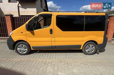 Мінівен Opel Vivaro 2012 в Самборі