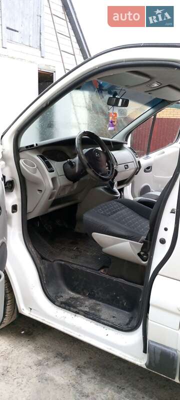 Минивэн Opel Vivaro 2006 в Камне-Каширском