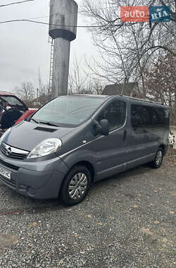 Мінівен Opel Vivaro 2014 в Луцьку