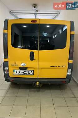 Мінівен Opel Vivaro 2006 в Хусті