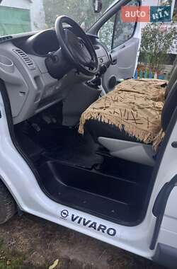 Минивэн Opel Vivaro 2012 в 