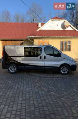 Вантажопасажирський фургон Opel Vivaro 2012 в Коломиї