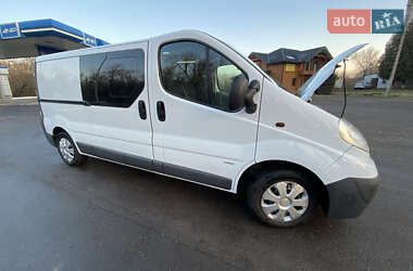 Грузопассажирский фургон Opel Vivaro 2012 в Дубно