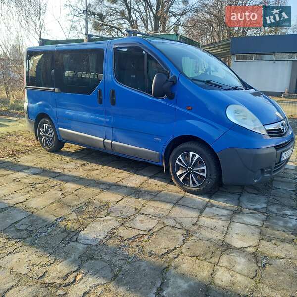 Минивэн Opel Vivaro 2008 в Болехове