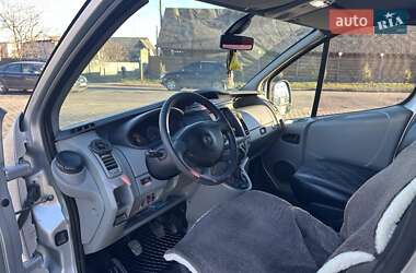 Минивэн Opel Vivaro 2010 в 
