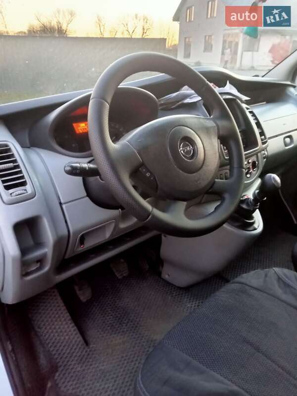 Грузовой фургон Opel Vivaro 2010 в Белой Церкви