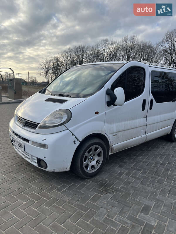 Минивэн Opel Vivaro 2005 в Ковеле