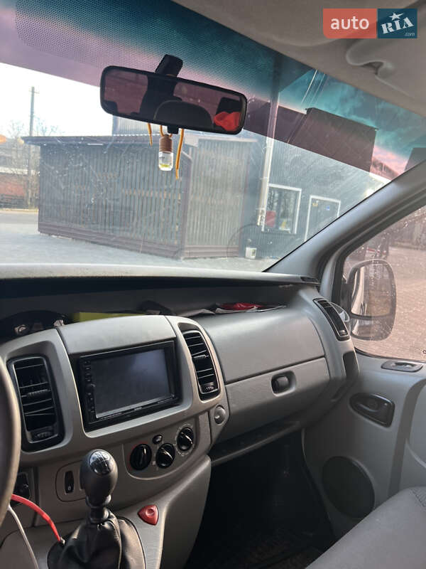 Минивэн Opel Vivaro 2005 в Ковеле