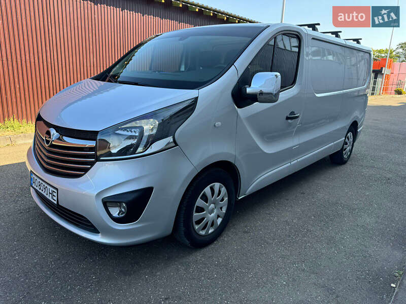 Opel Vivaro 2016