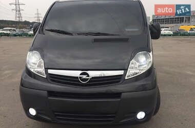 Вантажний фургон Opel Vivaro 2012 в Дніпрі