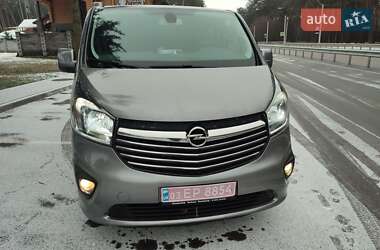 Минивэн Opel Vivaro 2015 в Дубно