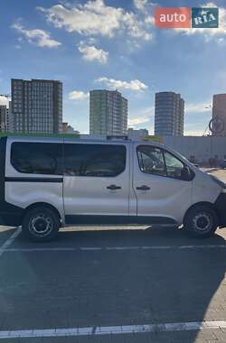 Минивэн Opel Vivaro 2014 в 