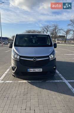 Минивэн Opel Vivaro 2014 в 