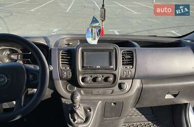 Минивэн Opel Vivaro 2014 в 