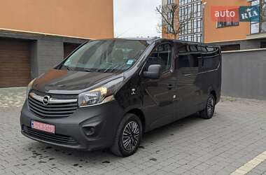 Минивэн Opel Vivaro 2015 в Ивано-Франковске