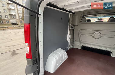 Мінівен Opel Vivaro 2011 в Дубні