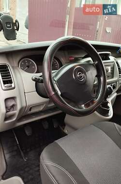 Минивэн Opel Vivaro 2008 в 