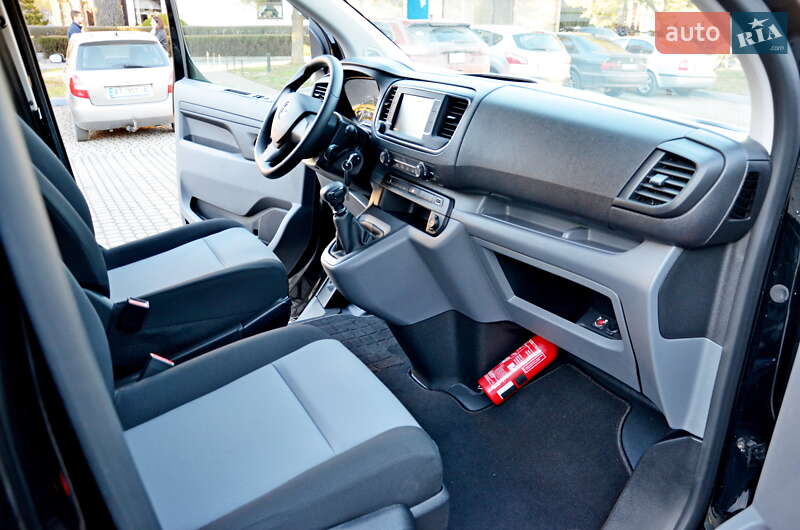 Минивэн Opel Vivaro 2020 в Ивано-Франковске
