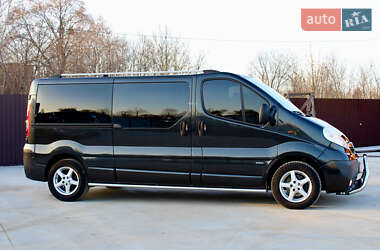 Мінівен Opel Vivaro 2013 в Млиніві