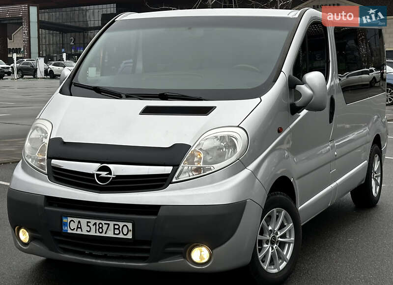 Мінівен Opel Vivaro 2009 в Києві