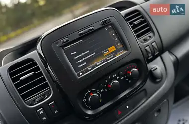 Opel Vivaro 2016