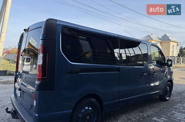 Минивэн Opel Vivaro 2015 в 