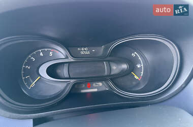 Минивэн Opel Vivaro 2015 в 